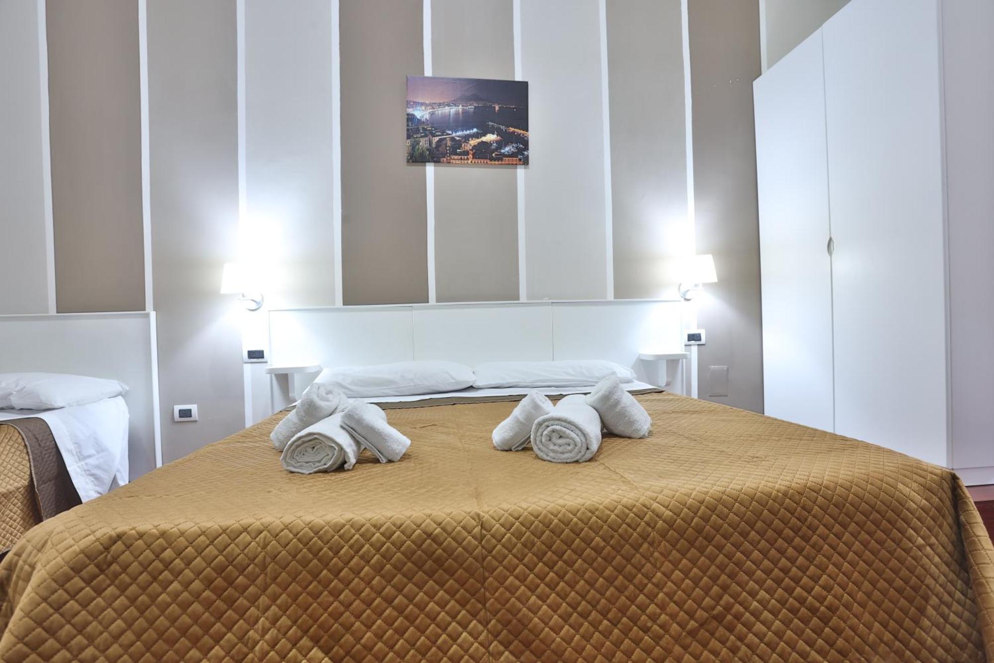 B&B House Bamba Luxury เนเปิลส์ ภายนอก รูปภาพ