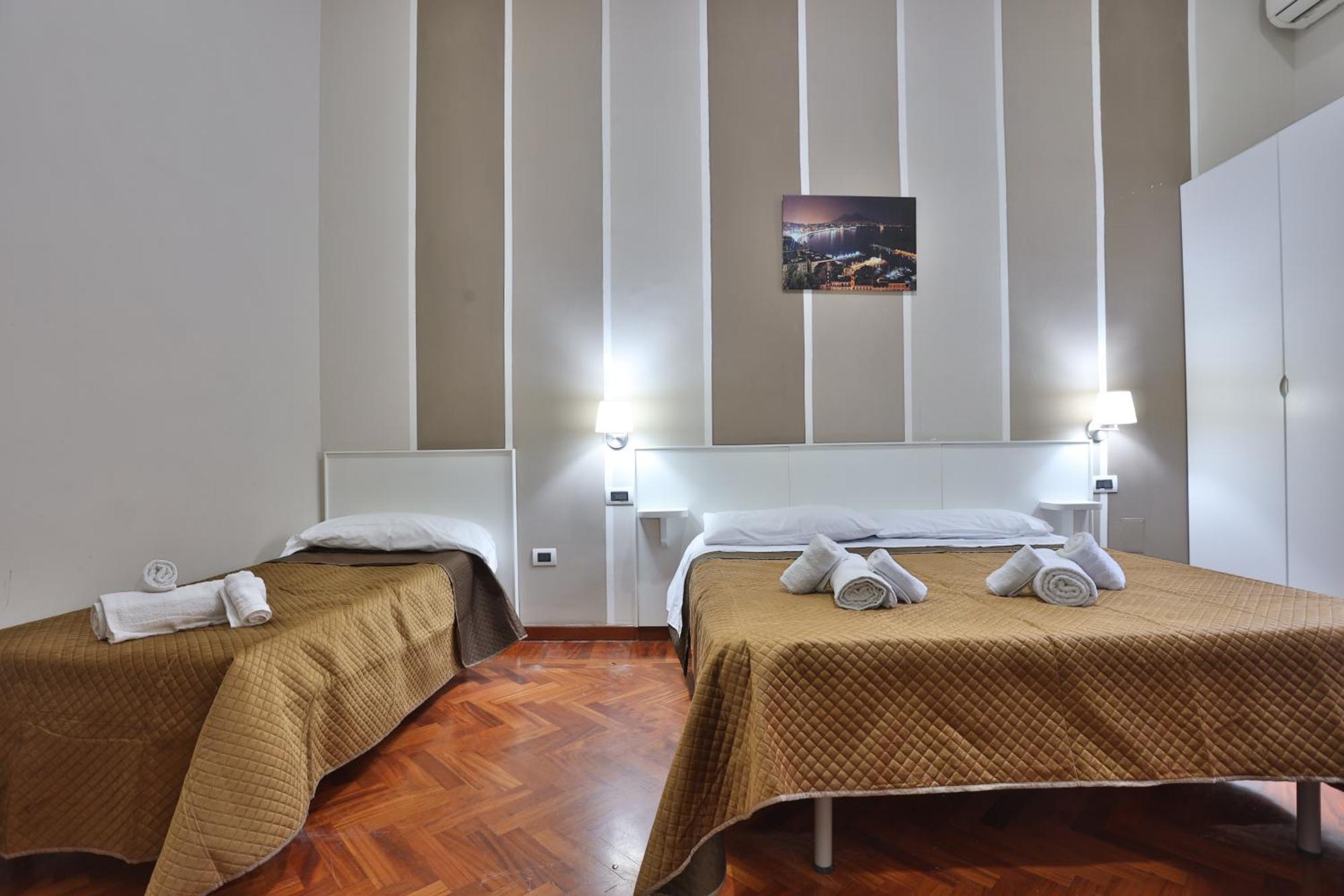 B&B House Bamba Luxury เนเปิลส์ ภายนอก รูปภาพ